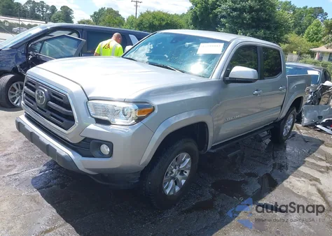 2019 Toyota Tacoma Sr5 V6 z USA, uszkodzony, nr VIN 3TMAZ5CN5KM081947